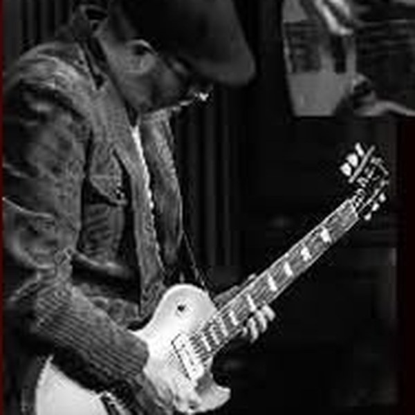 Zach Dunham — Guitar & Vocals